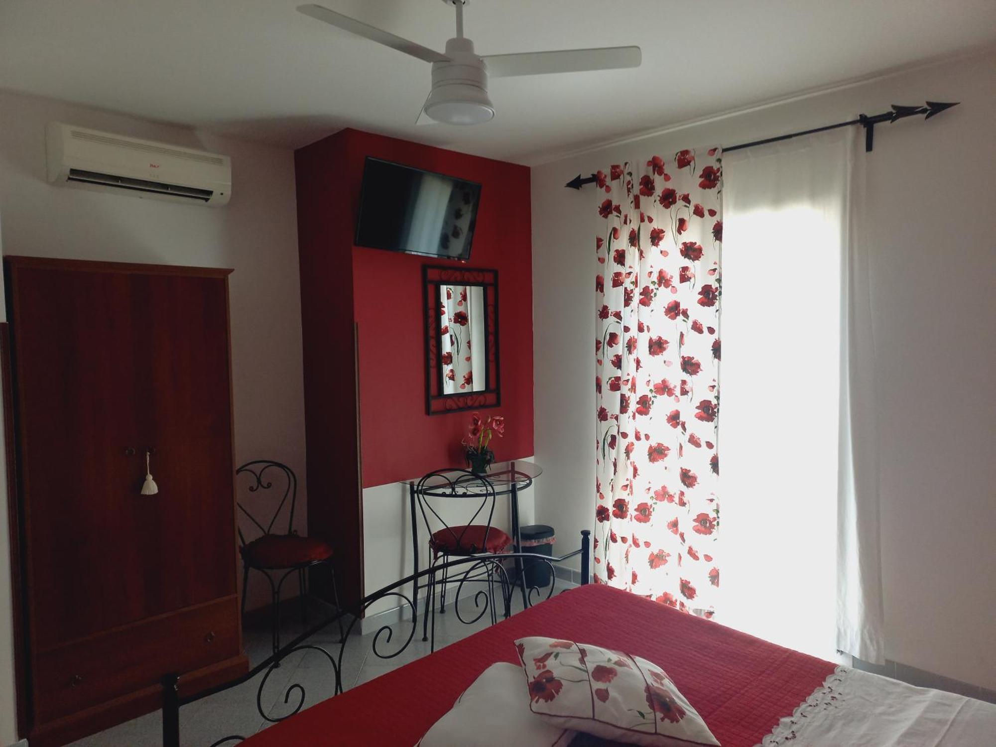 Sunrise Bed & Breakfast ลาสการี ห้อง รูปภาพ